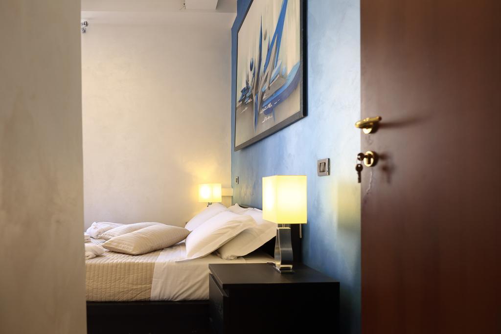 Mirko Luxury Inn Rome Exterior photo